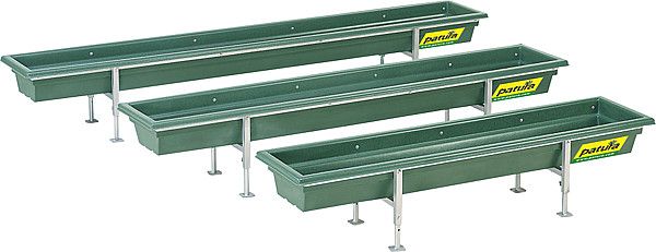 Futtertrog für Kälber und Schafe